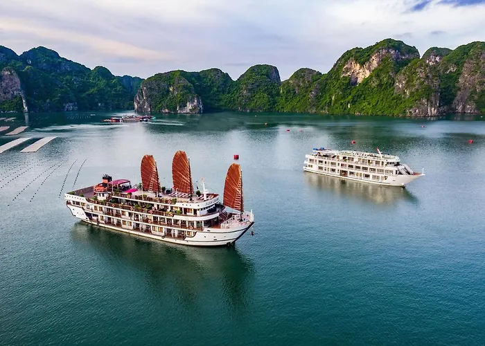 Alisa Premier Cruise Hạ Long